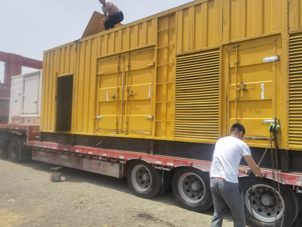 陇县除了负载情况和发动机维护，还有哪些因素会影响 200kw 柴油发电机的油耗？