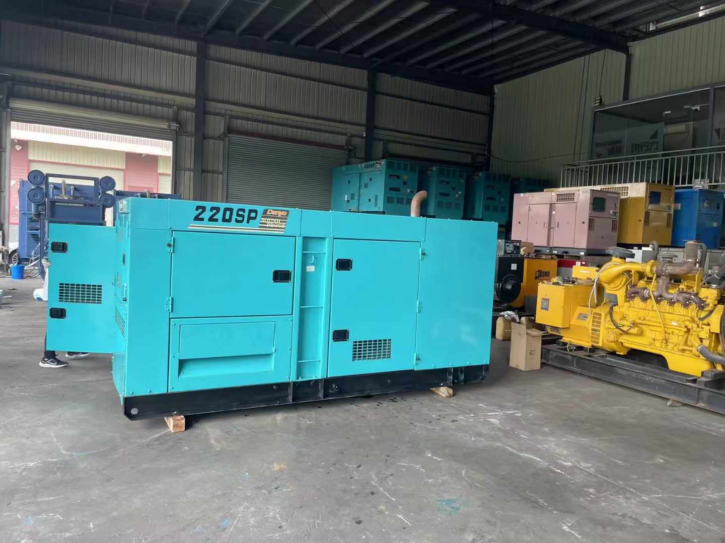 陇县800kW 柴油发电机的输出电流波动范围是多少？