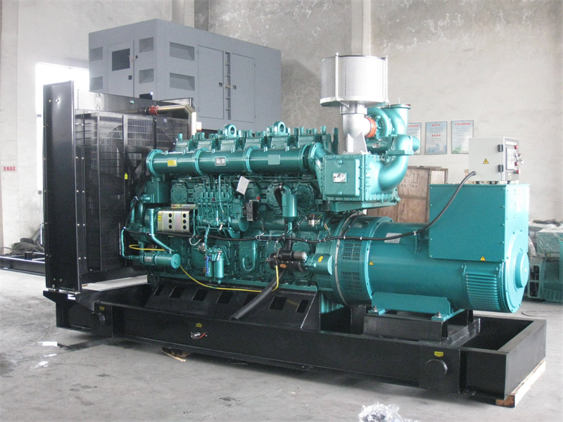 陇县200KW 柴油发电机的油耗是多少？